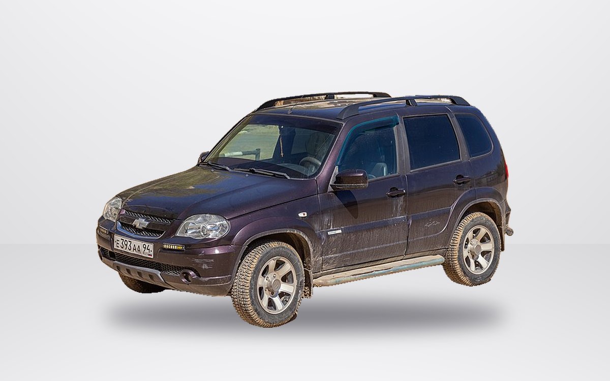Lada Niva Travel