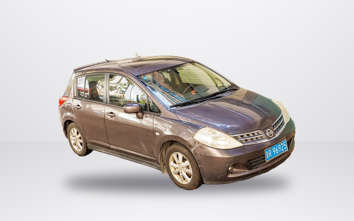 Nissan Tiida C11