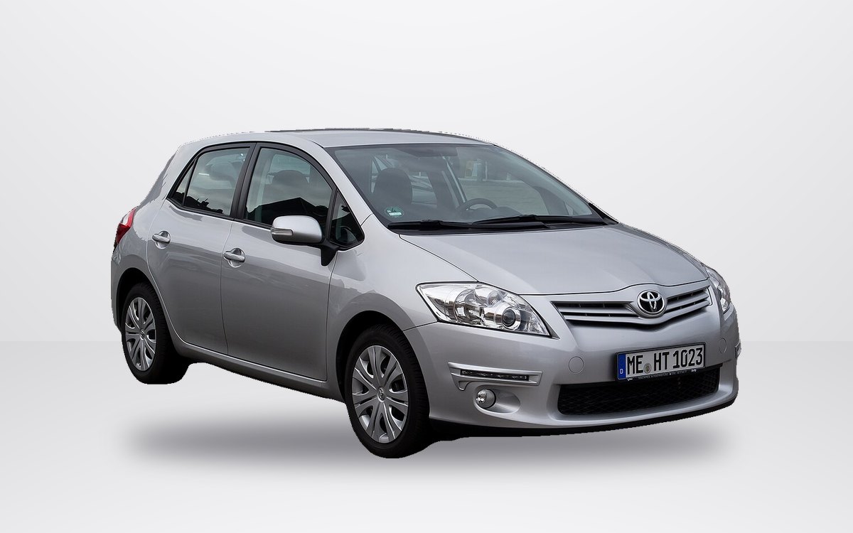 Toyota Auris E150